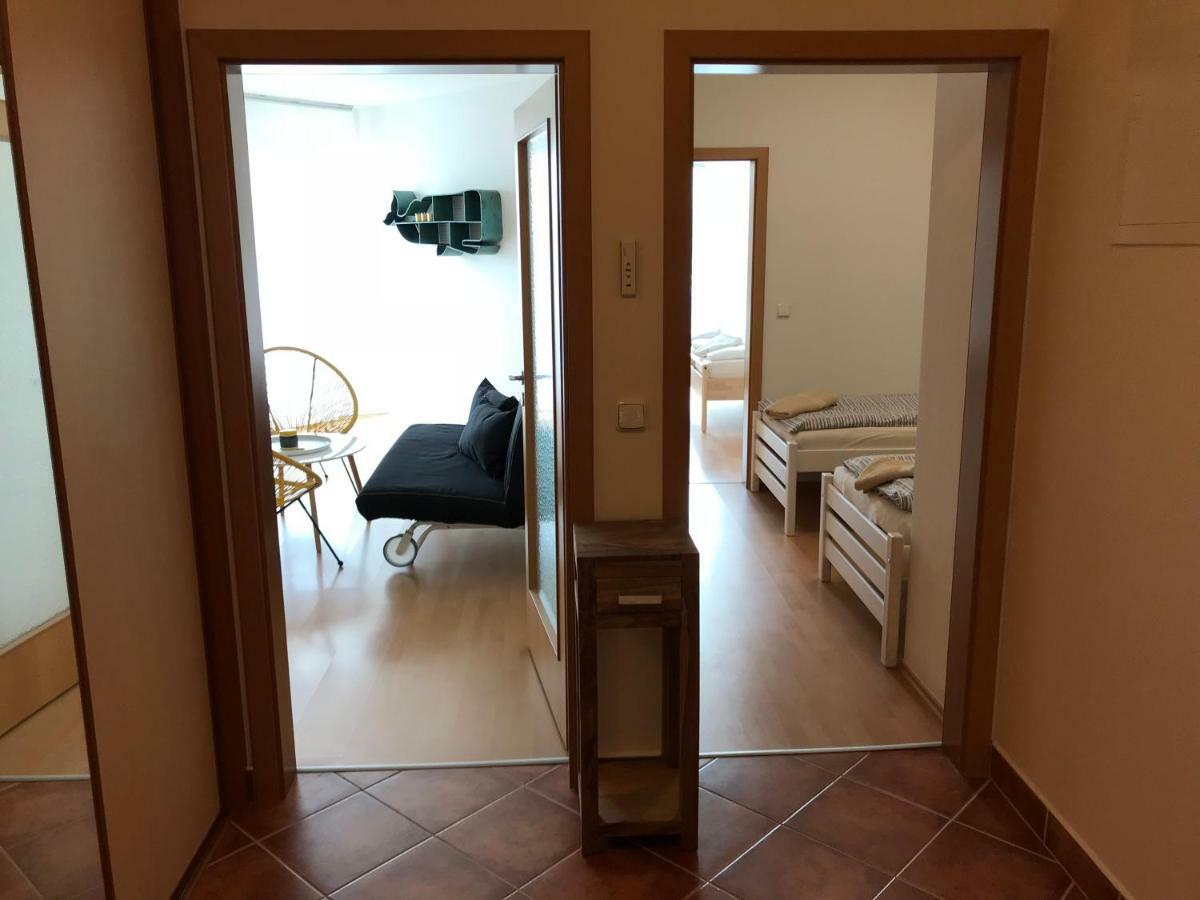 Modrany Apartment *
